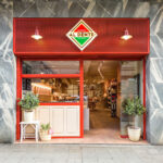 La fachada más gourmet de Al dente en Bilbao