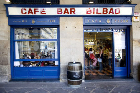 Café Bar Bilbao en la Plaza Nueva